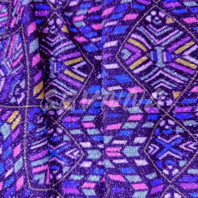 پارچه دو تیکه ای که برای پوشیدن لباس های ماندگار و مدنی ضروری است
