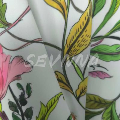 تجربه ترکیب کامل راحتی و عملکرد با پارچه ی یوگا