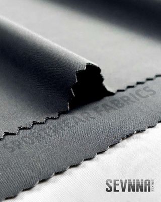 152 سانتی متر پارچه لیکرا با 72 درصد مواد بازیافت شده و 28 درصد لیکرا اکسترا لایف