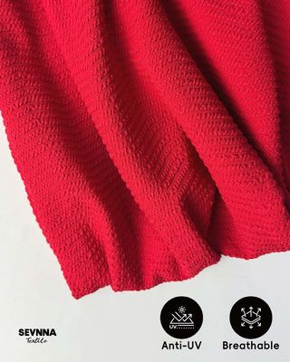 پارچه با عرض 135 سانتي متري از پلي استر بازيافت شده و اسپاندکس