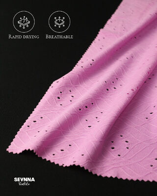 پارچه پلی استر بازیافت شده با توجه به محیط زیست برای مارک های مد پایدار طراحی شده است که بر مسئولیت زیست محیطی تمرکز دارند